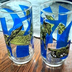 Vintage Collectible 1776-1976 CocaCola Glasses * Set Of 2